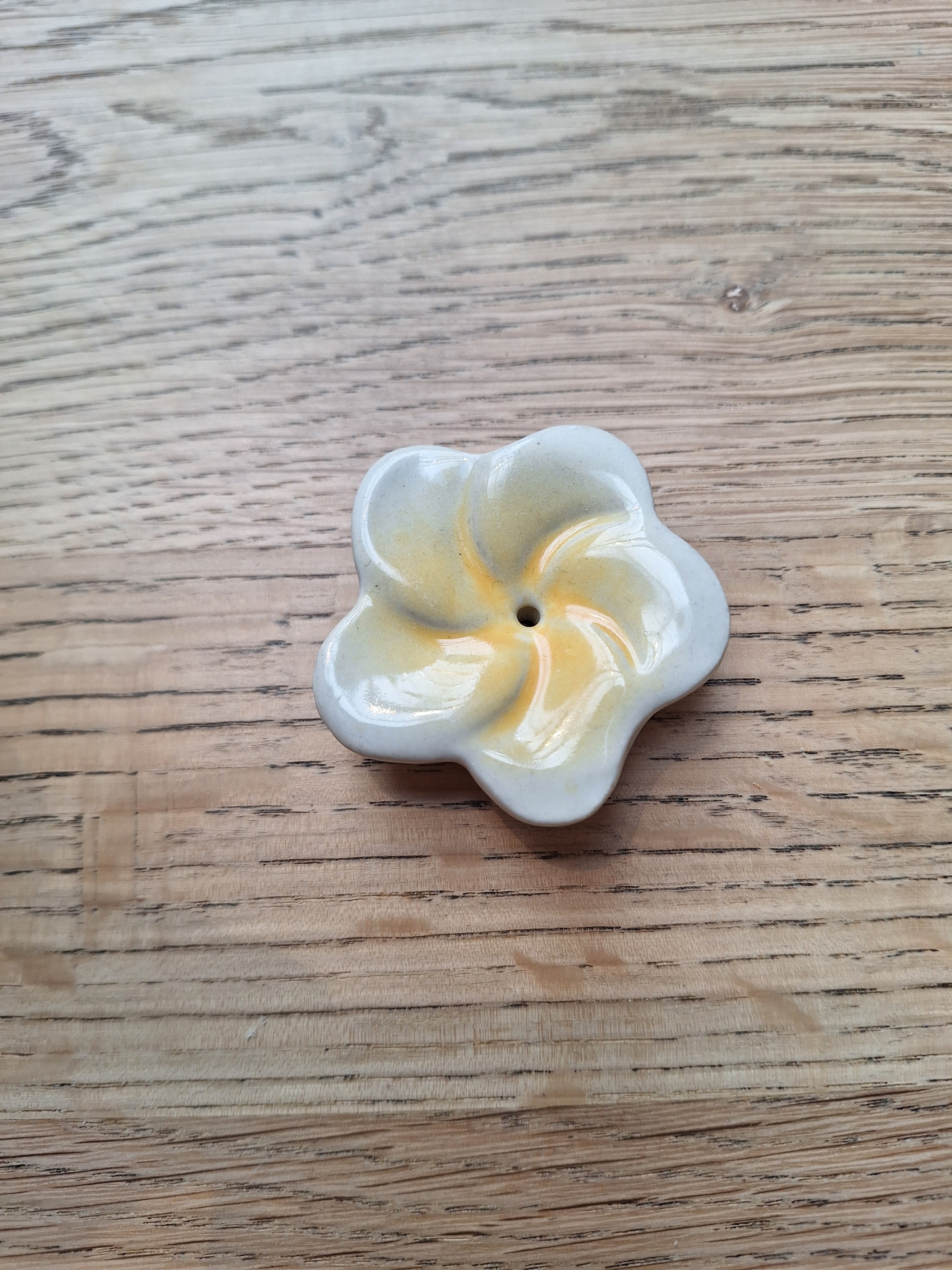 Wierook houder bloem